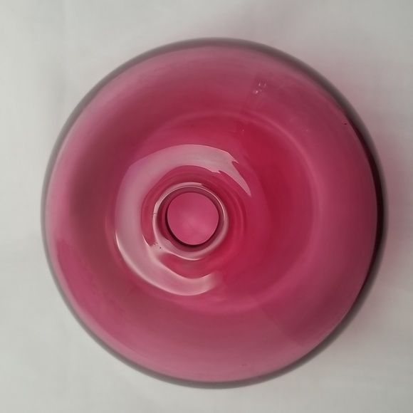 Pilgrim Glass Cranberry Squat Vase - Picture 2 of 14